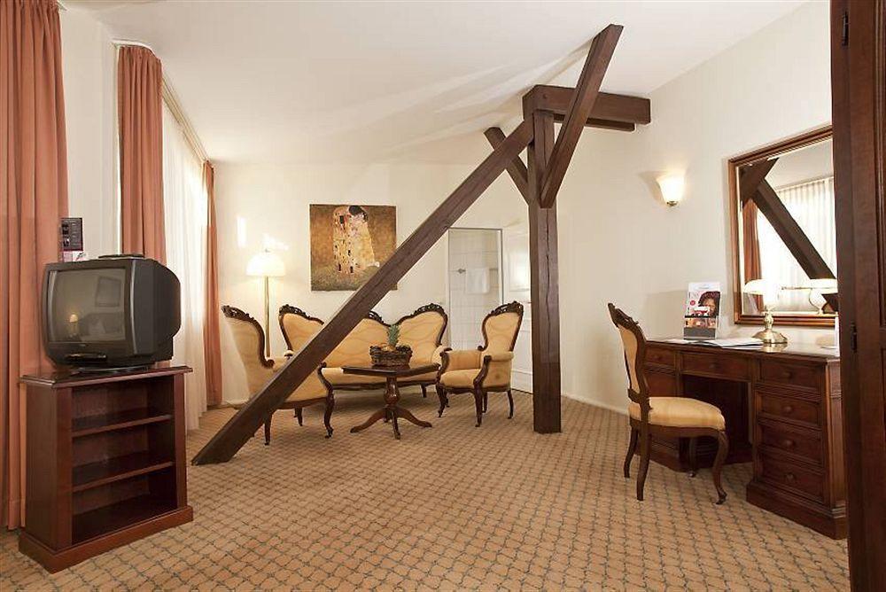 Henri Hotel Berlin Kurfuerstendamm Екстериор снимка