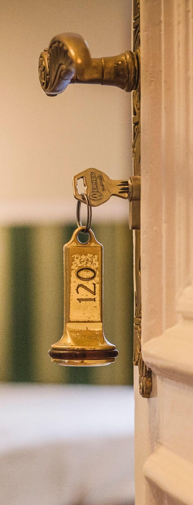 Henri Hotel Berlin Kurfuerstendamm Екстериор снимка