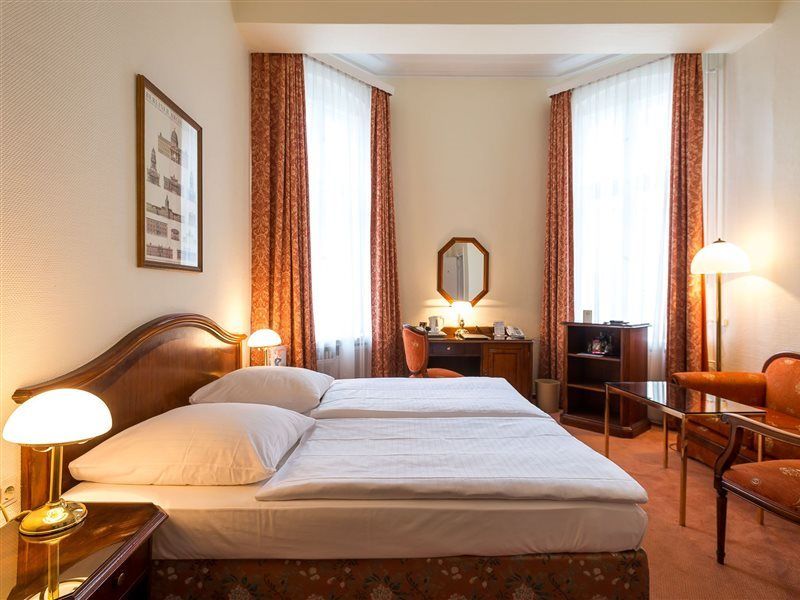 Henri Hotel Berlin Kurfuerstendamm Екстериор снимка