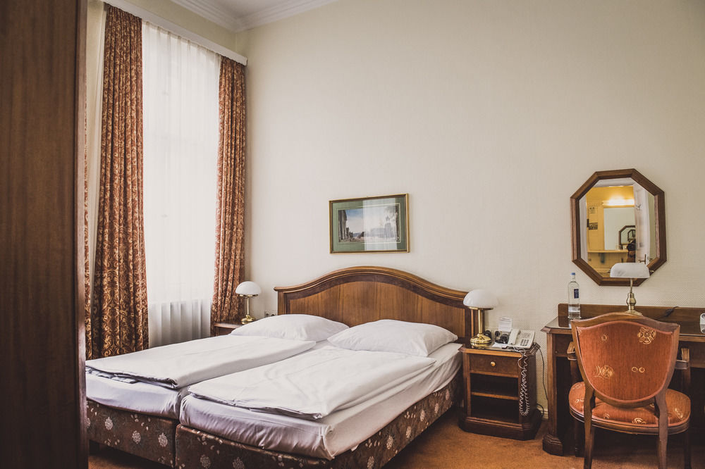 Henri Hotel Berlin Kurfuerstendamm Екстериор снимка
